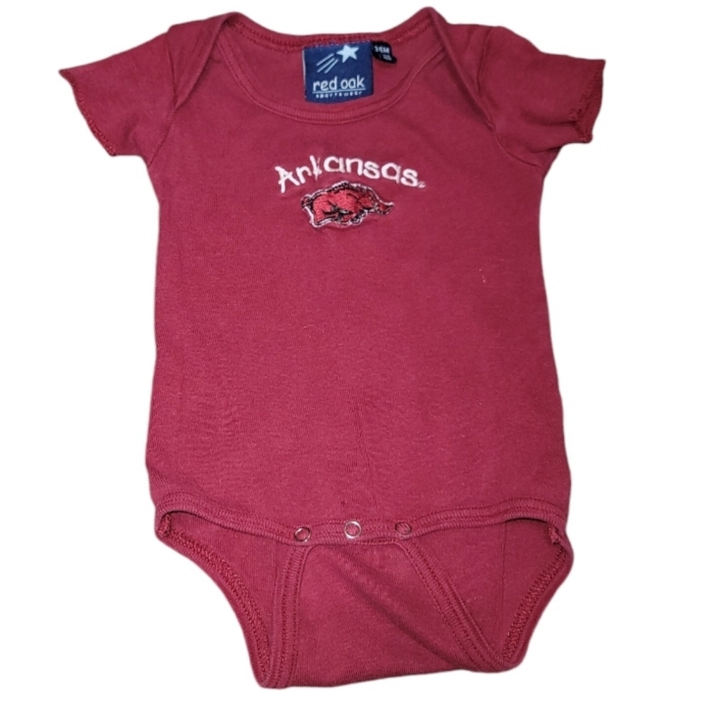 Arkansas Razorback Baby Sz 3-6MO One Piece College Football & Basketball Fandom